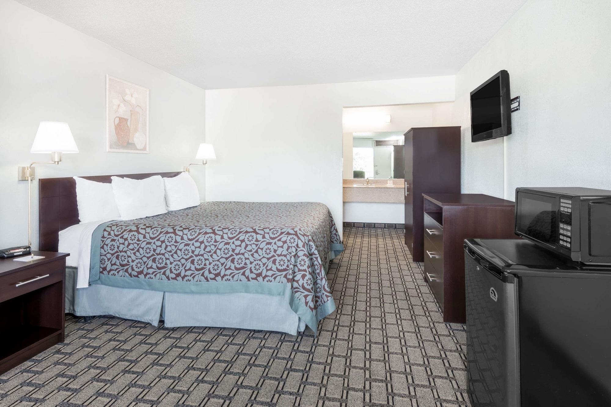 St. Clairsville Days Inn By Wyndham St Clairsville מראה חיצוני תמונה